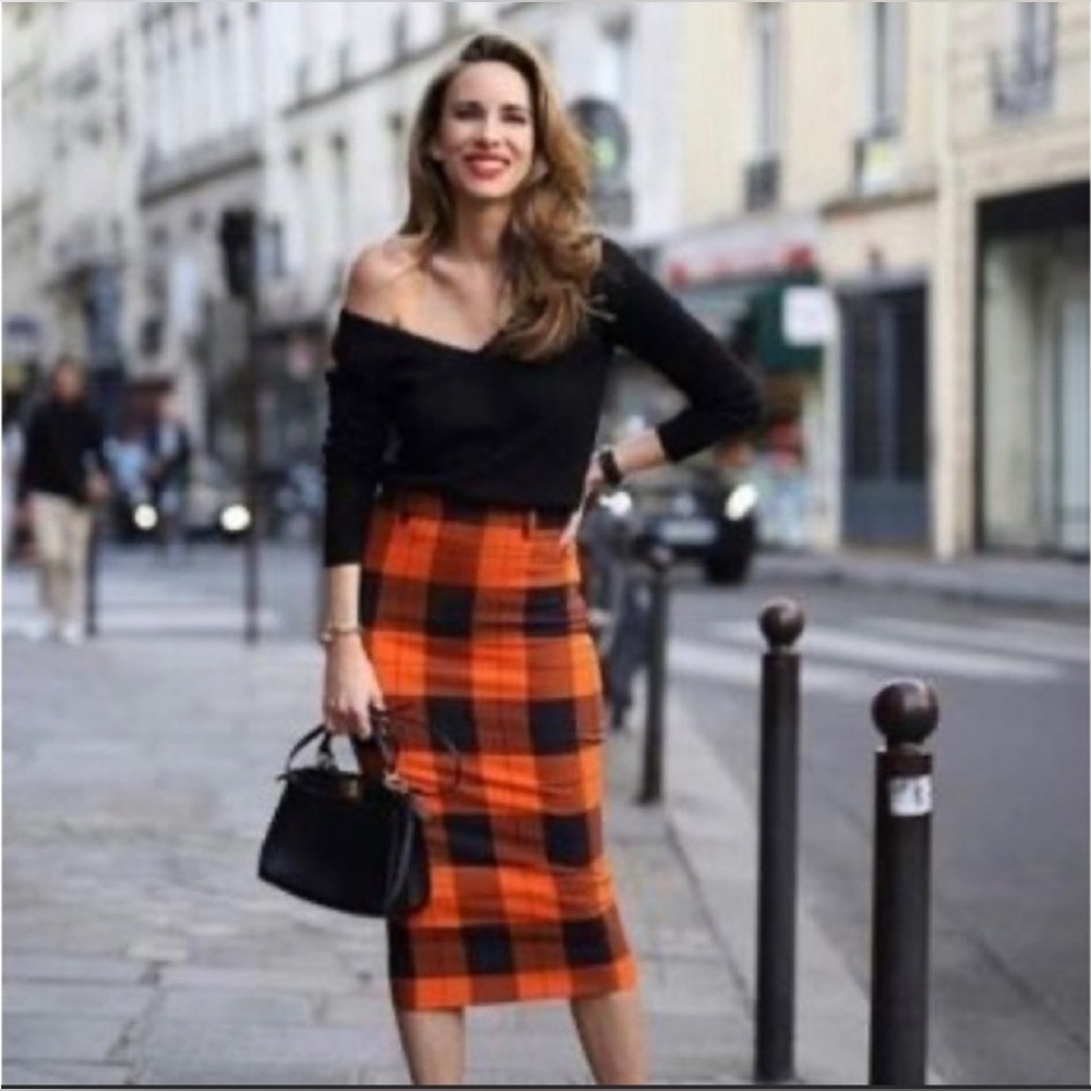 Zara Vibrant Orange and Black Plaid Pencil Skirt with Back Slit - Picture 10 of 10